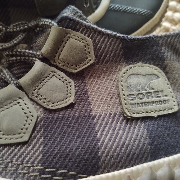 Sorel Women's Black and Green Shoes - Picture 3 of 10